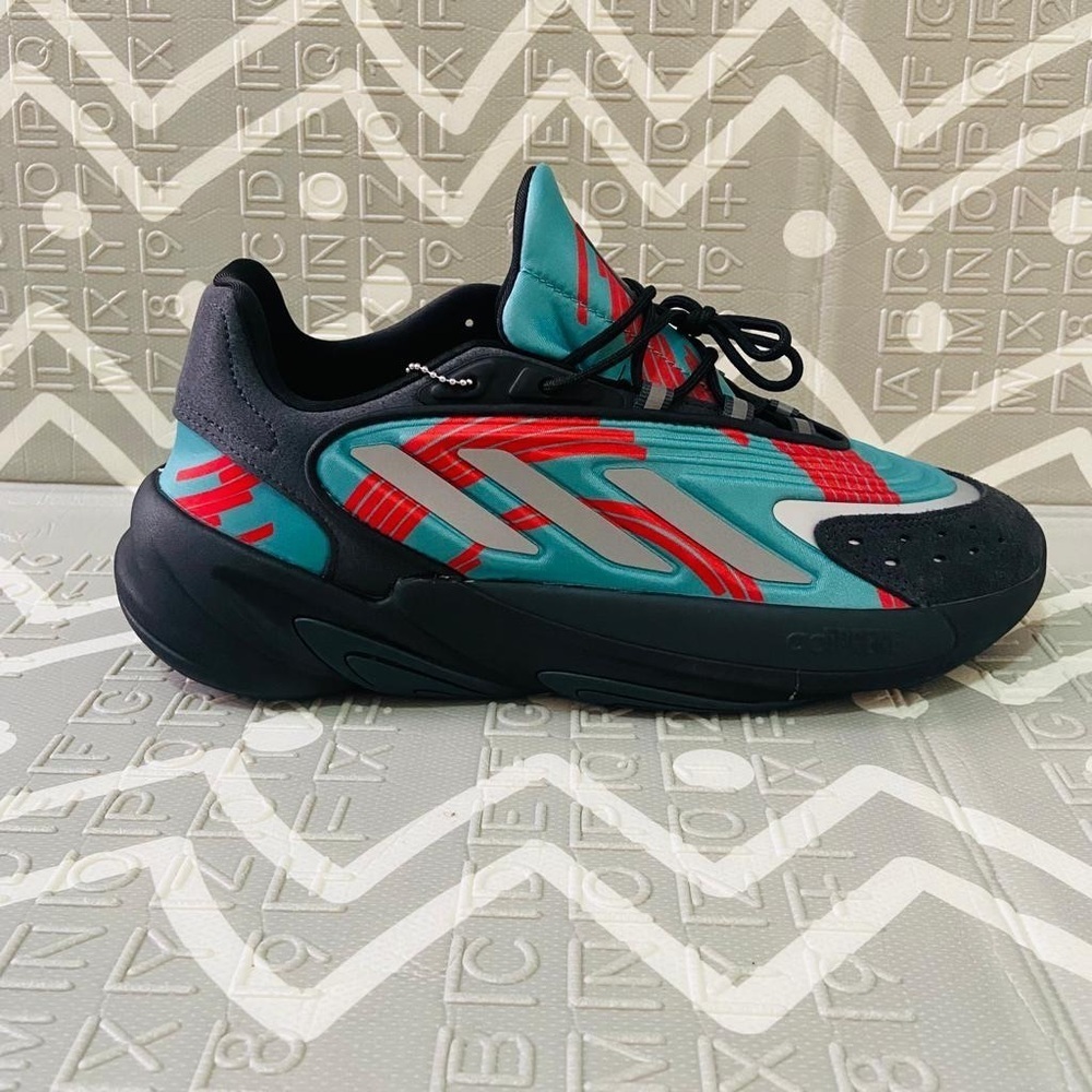 Adidas ozelia Limited edition Sneakers